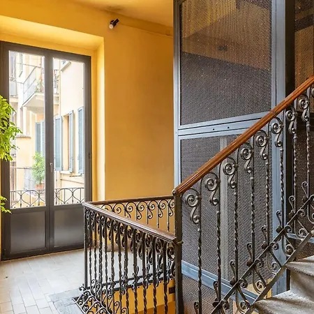 888 - 100mt M1 Pasteur Apartment Milan